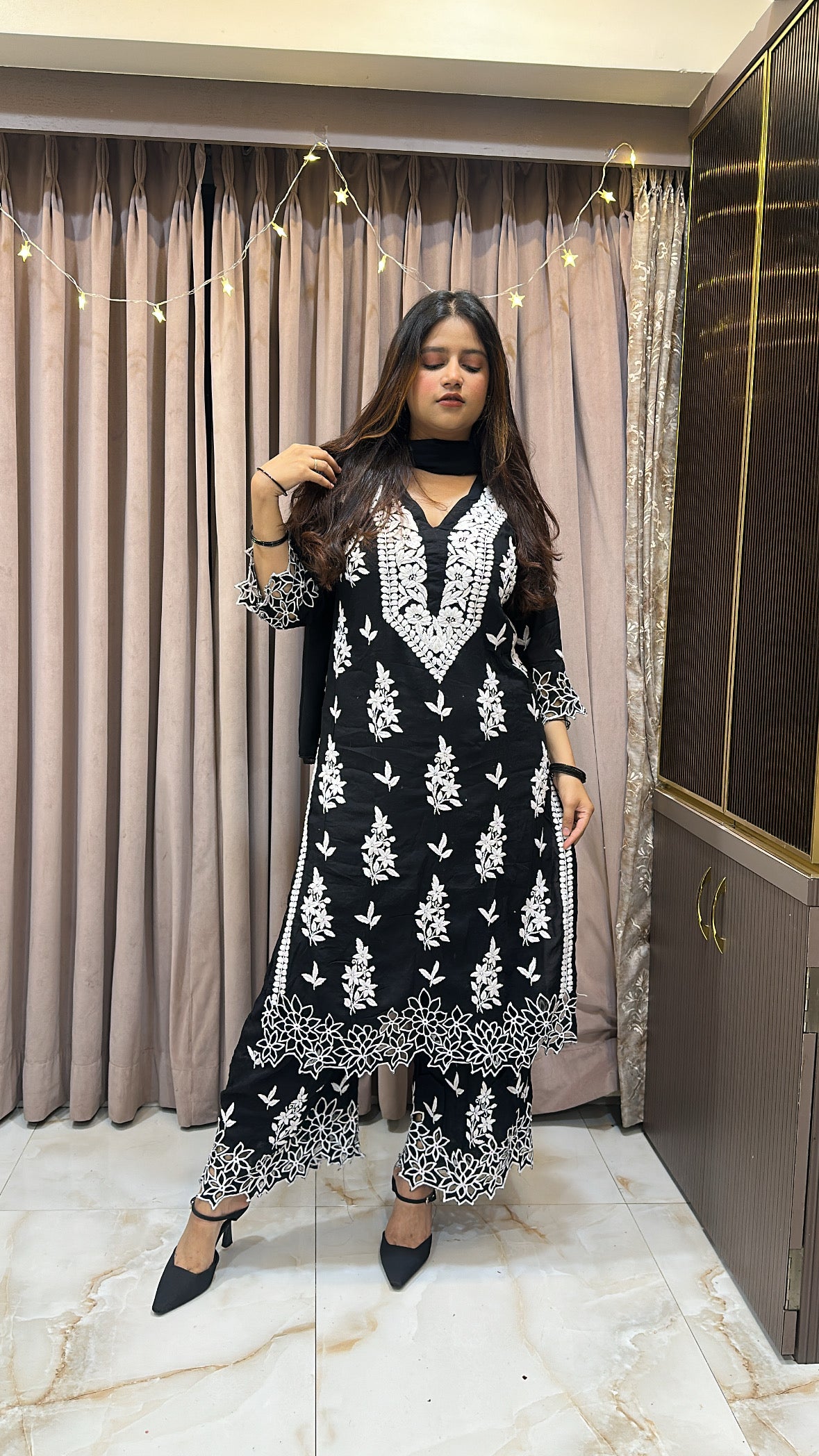 Black Noori Pure modal cut work set