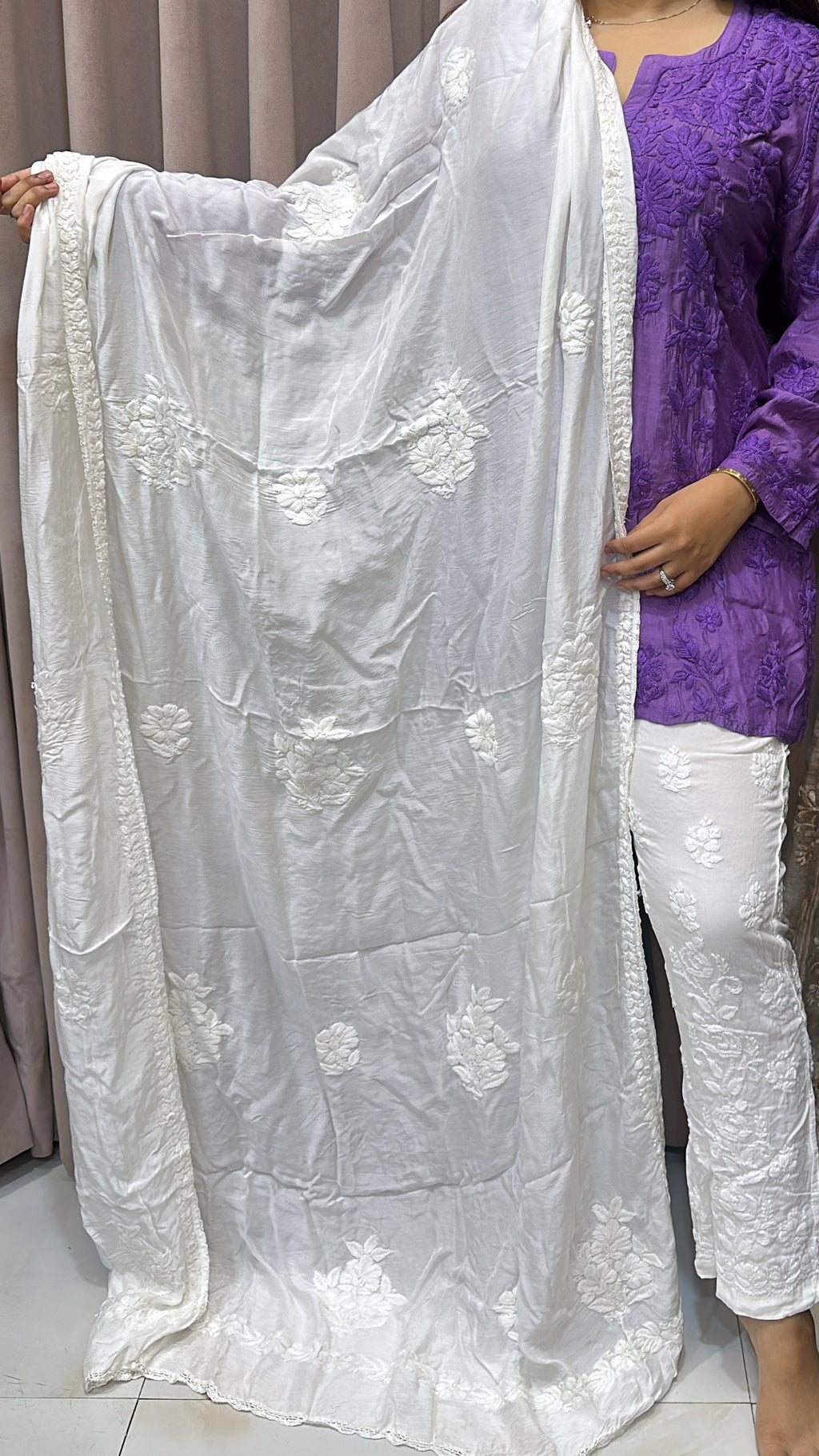 Pure muslin heavy dupatta