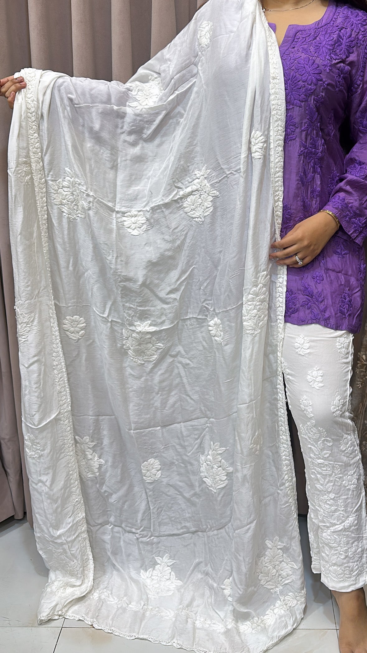 Pure muslin heavy dupatta