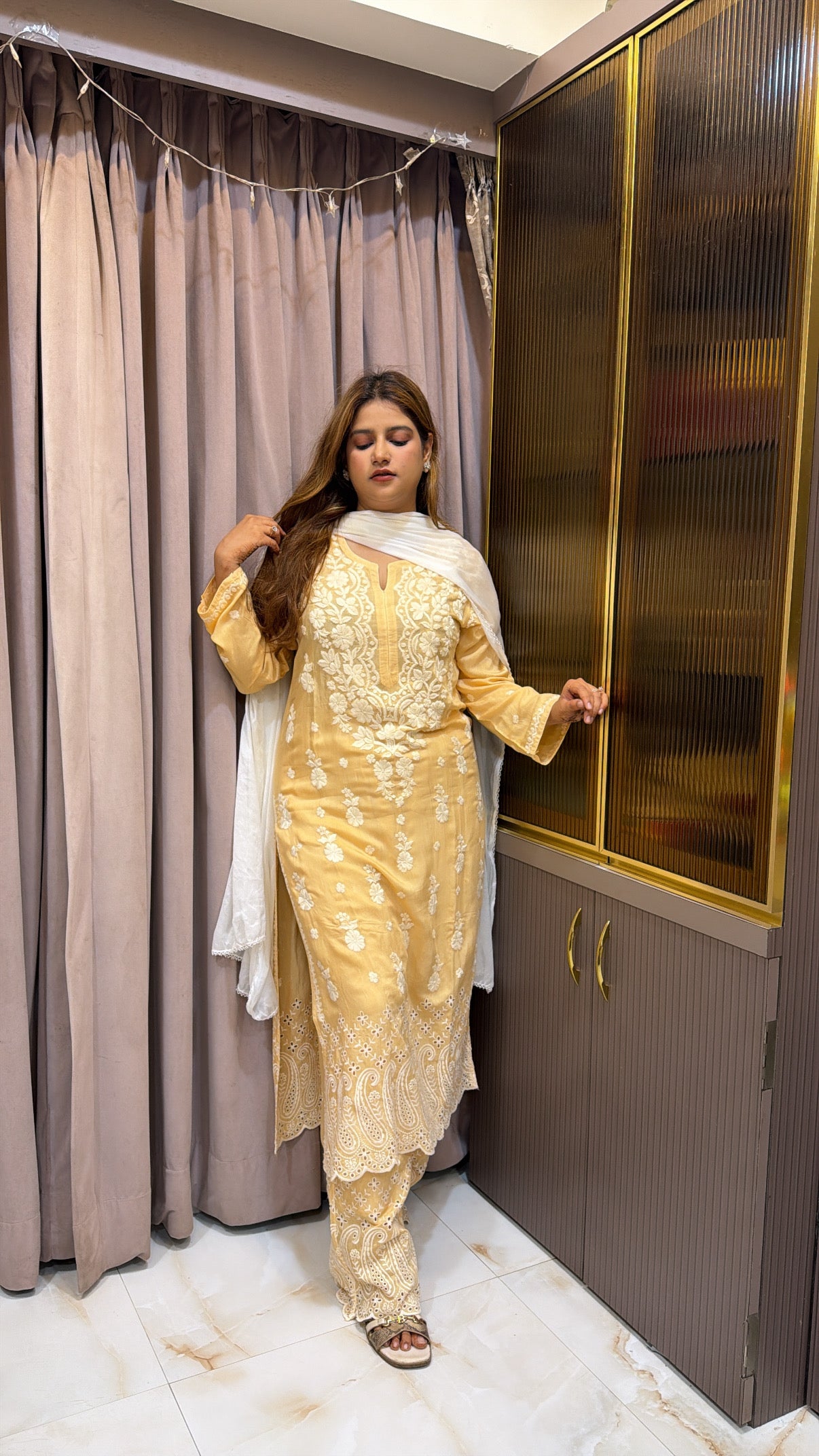 Cream Muslin chikan lucknowi work set