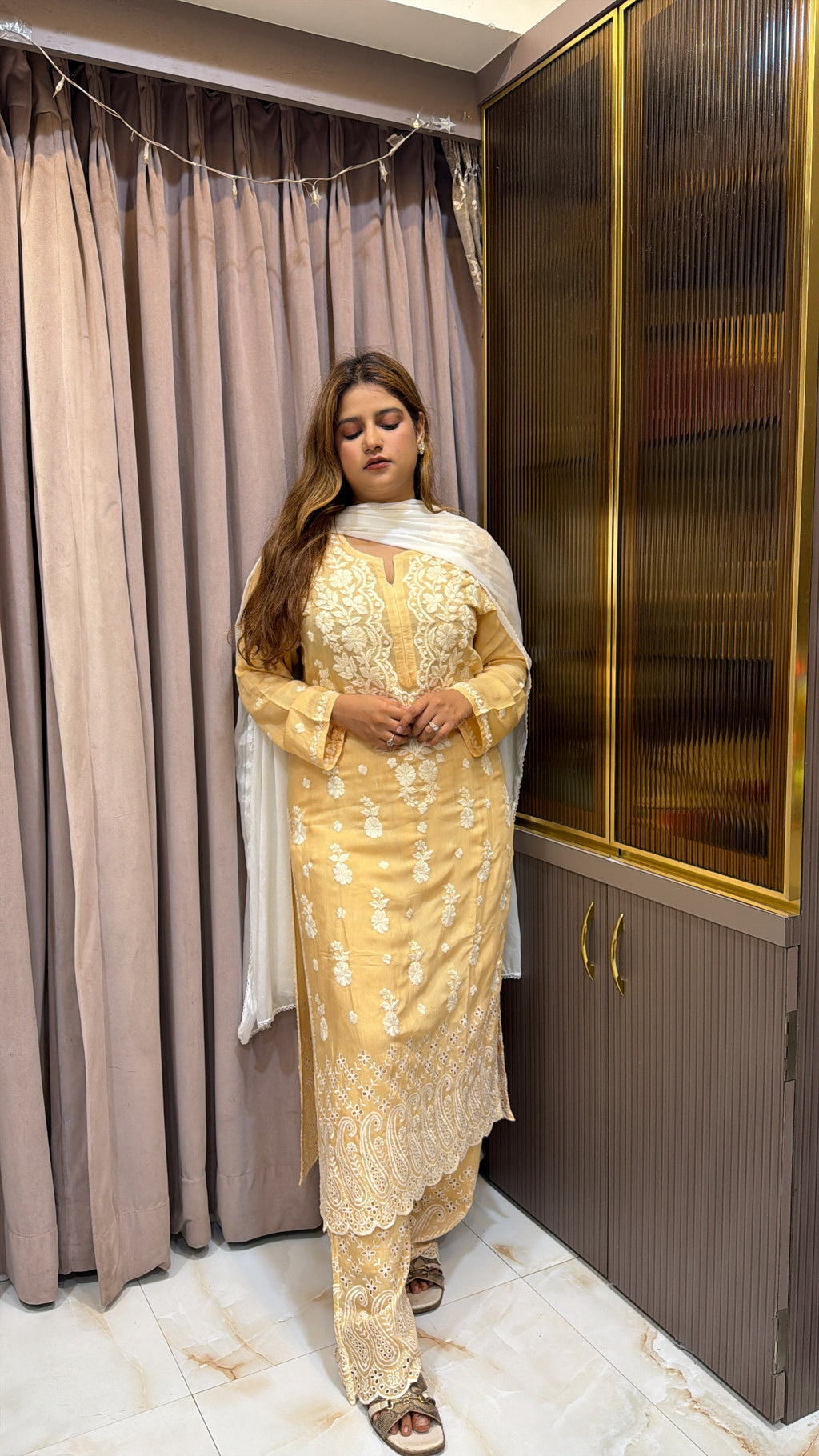 Cream Muslin chikan lucknowi work set