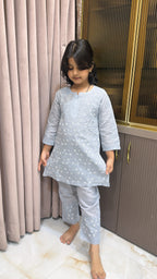 Grey kids shadow work set